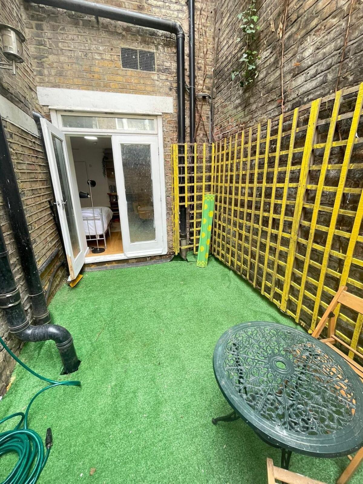 Portobello Road Artistic Studios 'Budget' Λονδίνο Δωμάτιο φωτογραφία